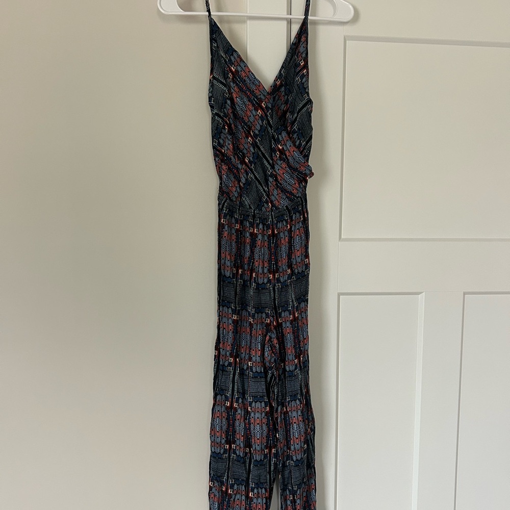 Patterned Jumpsuit - Picture 5 of 5